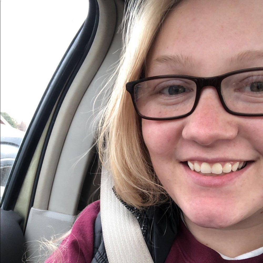 Meet your Posher, Michaela